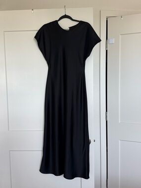 zara long t shirt dress FLOWY LONG DRESS - Black